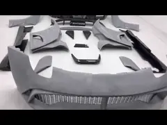 Ferrari F12 Kohlenstofffaserkörper Kit F12 Novitec N-largo-Stil Vorder- und Rückstoßstange Radbogen F12 Vorderlip Diffusor Spoiler