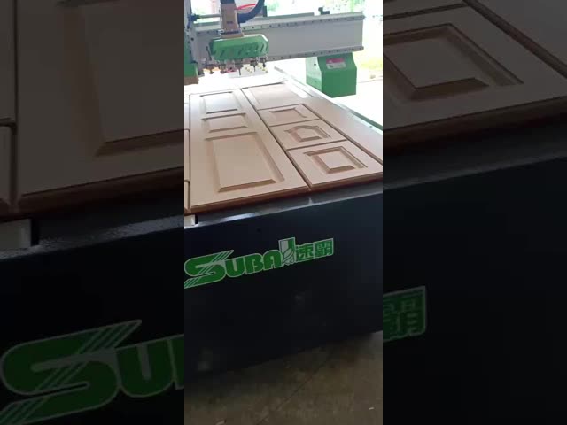 Custom Automatic Knife Changing Cabinet Door Wood Engraver