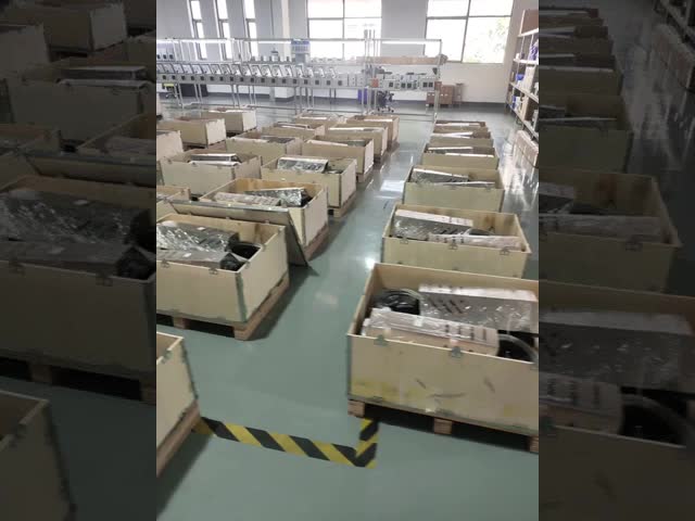 7.3m ギア 減速器 工業施設 交通ステーション用 HVL扇風機