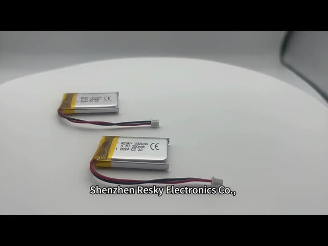 再充電可能なリチウムポリマーバッテリーセル 402030 3.7V 200mAh PCMとケーブル