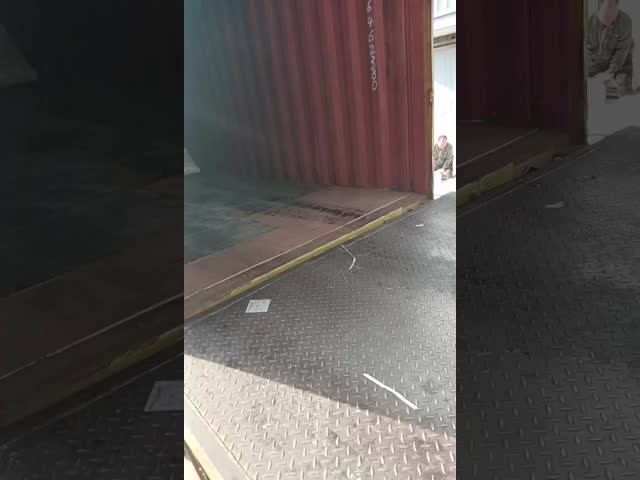 High Purity Caustic Soda Pearls 99 1310-73-2 Easily Dissolvable For Textiles