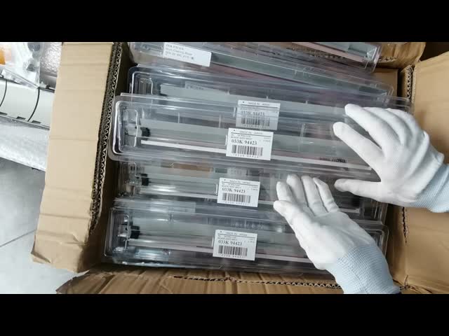 XeroxのためのOEMの移動ベルトのクリーニング ブレード033K98750 033K94423 33K98750 33K94423 33K94422 033K94422 4110 4112 41
