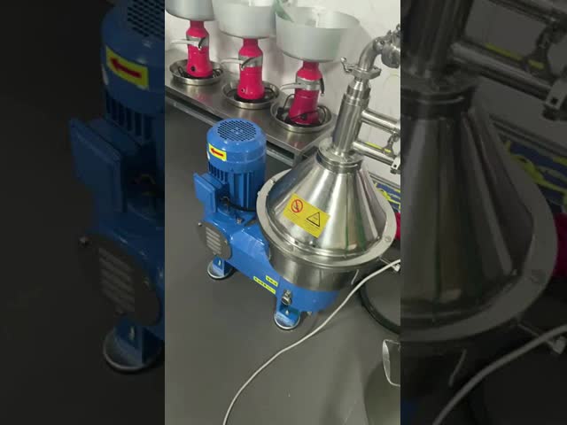 主要特徴 ディスクスタック設計 高回転速度 三相分離 自動制御システム 耐久性 建設