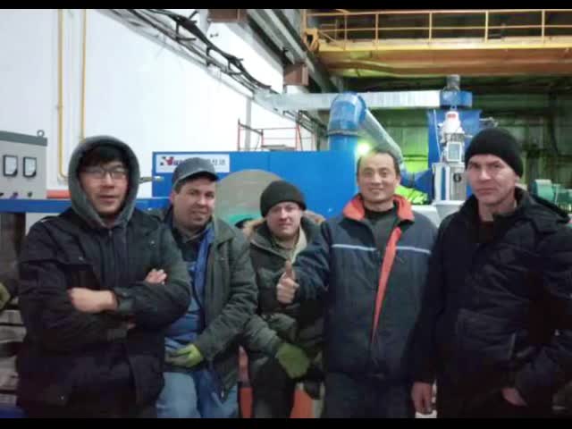 Équipement de revêtement par extrusion de type O à grande échelle 2LPE / 3LPE pour la fabrication de tuyaux vidéo