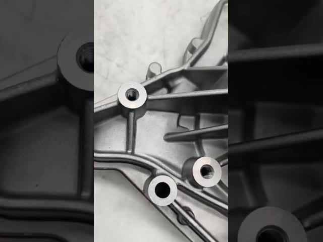 水ポンプ Assy 04137490 04138700 04138560 デュッツ TD2.9 TCD2.9 エンジン用スペアパーツ