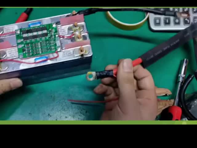 3.2vライフポ4 リチウム電池 BMS 20A 30A 40A 50A 60A 8s 24v 電気スクーターと電気自転車用