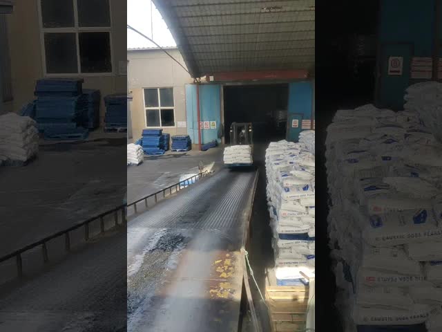 Industrial Sodium Hydroxide Solid Improve Color Brightness High Solubility