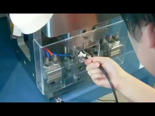 3つのPin NEMA 5-15のプラグはひだが付く機械800-1,000pcs/Hrの作成を束ねる