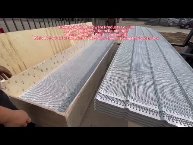 A cerca feita sob encomenda do pára-brisas do comprimento almofada a espessura de perfuração Dustproof da malha 0.8mm