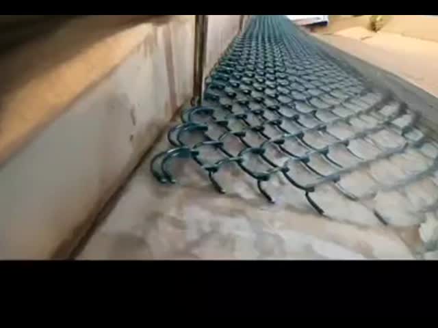 PVC Coated Cyclone Diamond Chain Link Mesh Fabric 5m - 50m For Fence