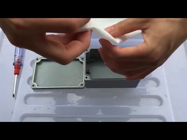 200x130x80mmの地下の防水金属のジャンクション・ボックス