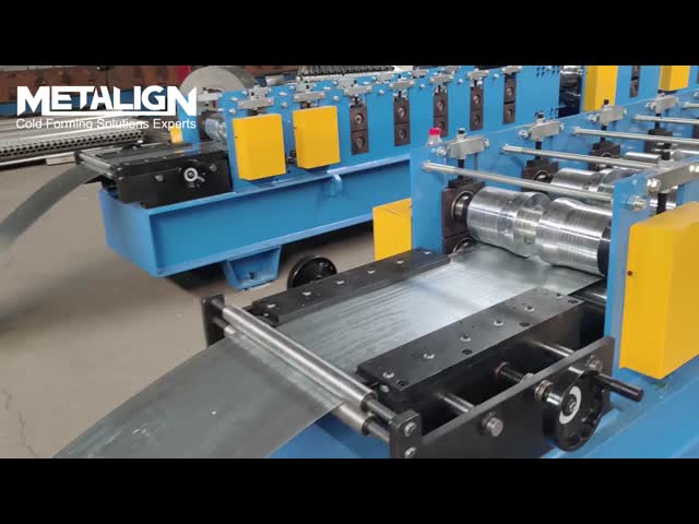 Peach Post Fence Customized Roll Forming Machine With Flying Saw Cutting