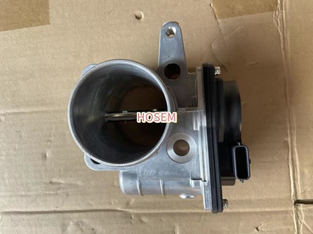ISUZU 700P 8-98028416-7 8-98028416-1のためのスローチバルブ組
