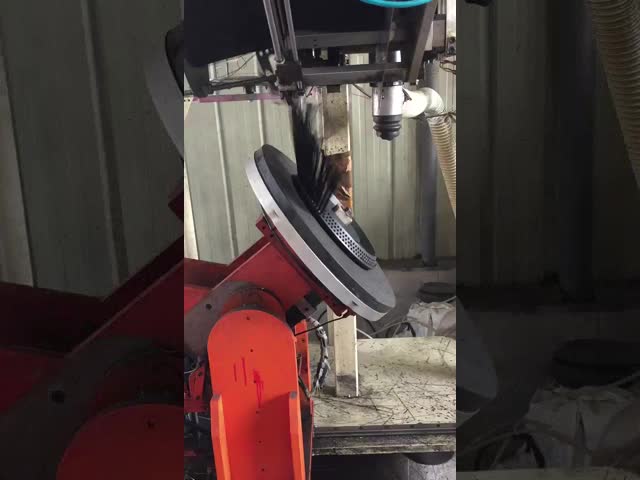 シュミツト プラスチックSwingoのブラシは4列5mm PP鋼線をワイヤーで縛る