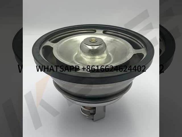 VOE21613426 VOLVO D13 D16 エンジンの温度調節器 82°C VOE20560249 EC380 EC480 EC700 について