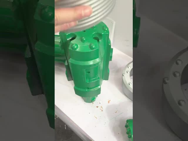 広がることの下の対称的なOdexの包装穴あけ工具システムMRING610