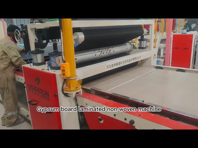 ポリ塩化ビニールによって薄板にされる石膏ボードの天井のタイルのためのフル オートの打抜き機