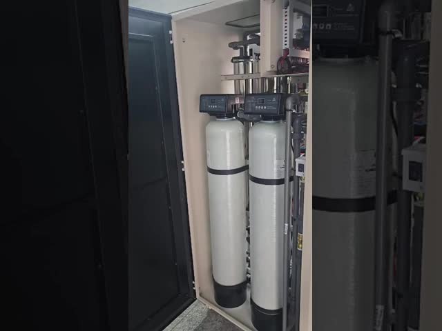 250L/h の水生産性を持つ超純水装置