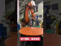Pemasangan dinding menggunakan robot KUKA dengan 6 poros dan IP 65 Safety Kapasitas Super Load 210kg!