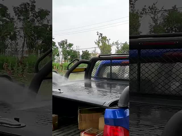 5.5-5.6 FT トラックベッド フォード F-150 引き込み式ハード トンヌーカバー