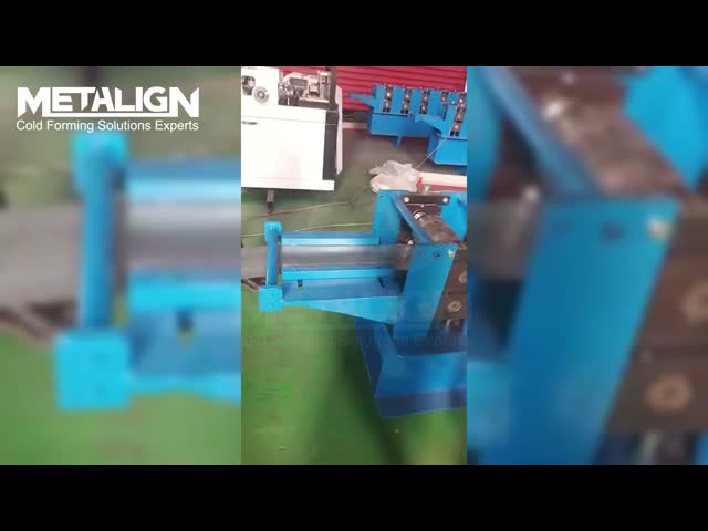高精度ローラーシャッター ドアロール形成機械 サーボフィッダーと水力切断機
