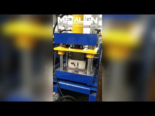 4mm ステンレス鋼列車フレーム ロール 形成 機械 生産ライン 液圧パンチ ロール 形成