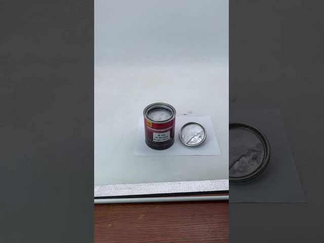 M136 1K Medium Bright Silver Auto Paint Metallic Silver Car Paint Smooth Finish