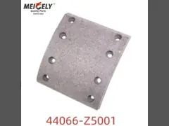 44066-Z5001 ब्रेक अस्तर 41039-Z5001 ट्रकों के लिए मानक प्रकार
