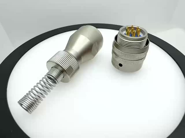 産業用品 溶接器 コンタクトタイプ 安定と接続のための円形電気コネクタ 航空プラグ 7 コア円形コネクタ YL11H26N1007K21