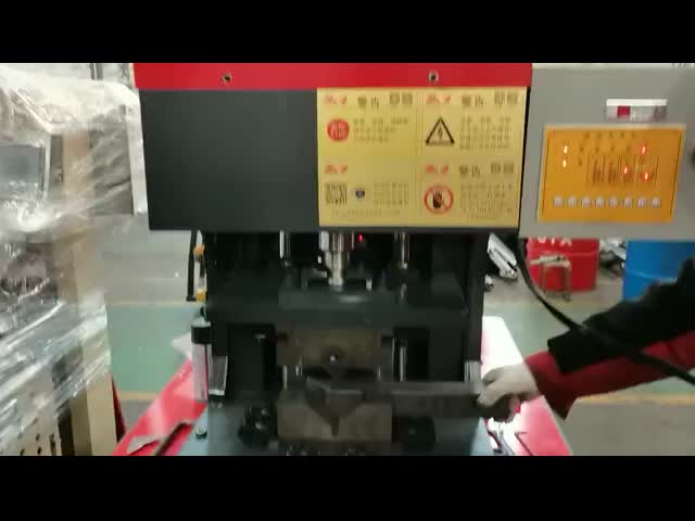 ステンレス 鉄 銅 PVC パンシング 切断 角 鉄