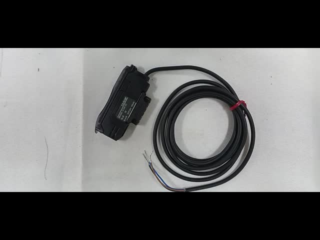 KEYENCE FS-N18P Fiber Sensor | Long-Range & Easy Setup | Industrial/Conveyor