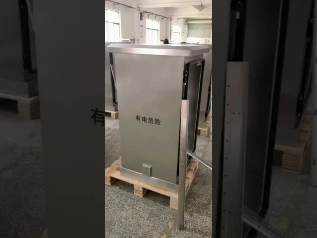 48V 100Ah リチウム電池とIP55保護付きの屋外統合電源キャビネット