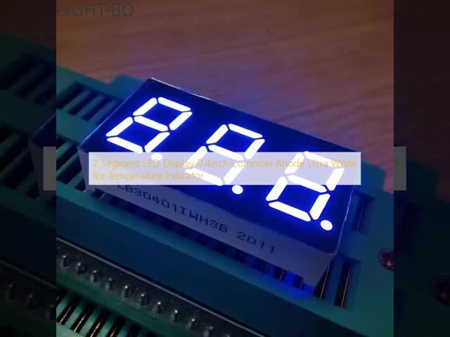 7セグメント LED ディスプレイ 0.4インチ 温度インジケータ用のコモンアンード超ホワイト