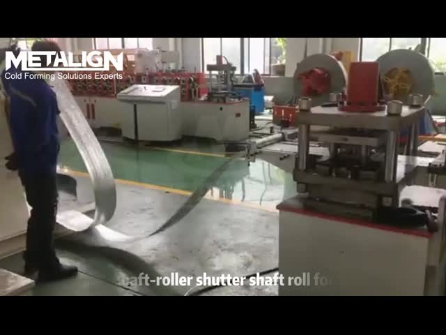 高精度ローラーシャッタードア形成機械 オクタゴナルチューブカスタマイズされたカット