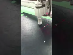 Machine de découpe sans matériau de couverture en cuir pour le volant et le siège de voiture