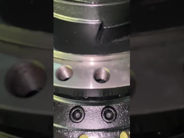 掘削機ZX40 EX35 EX30 E303 EX33Uのための最終的なドライブ旅行モーター アッセンブリKYB MAG-18VP-350 MAG-33VP-650