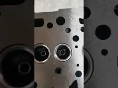 D1305 クボタ B2710HSD F3060 F3060-R トラクター用 満タンシリンダーヘッド video