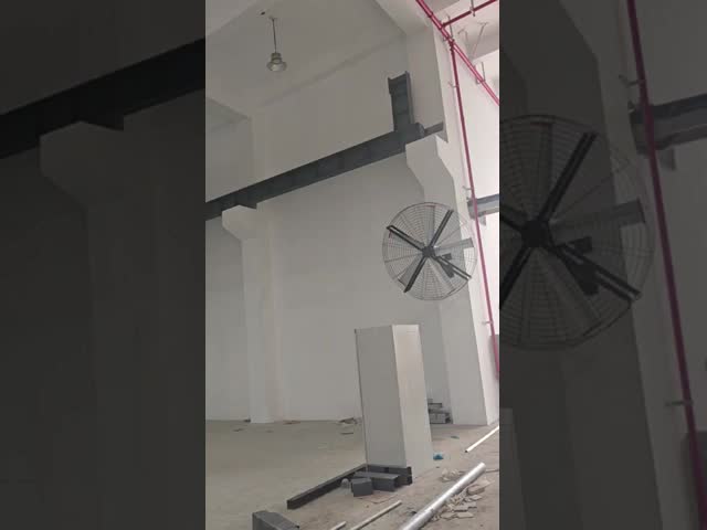 1.5m / 2m 直径 壁に装着された工業扇風機 柔軟な設置