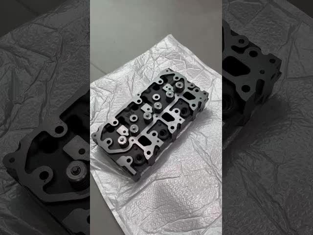 ヤンマールエンジンシリンダーヘッド 3TNV76 コンプリートシリンダーヘッド Assy 119717-11740 Yanmarエンジンディーゼルスペアパーツのために
