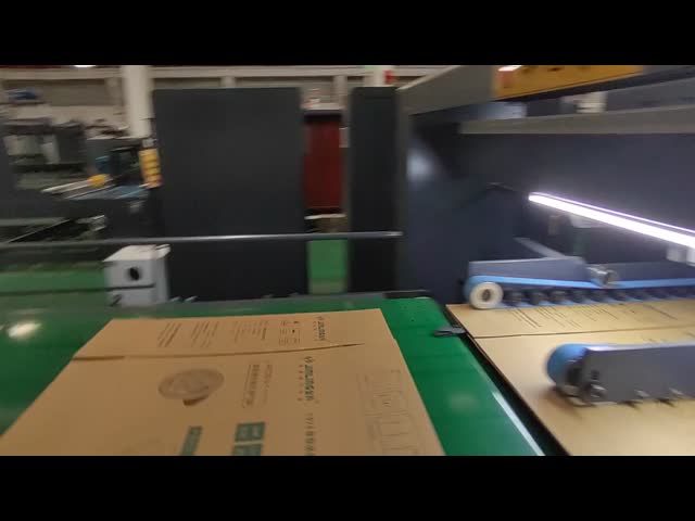 箱を作るためのダブルシッチング付きブラック自動フォルダーグルーステイチャー