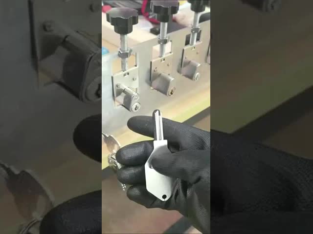 3pcs 防災ドアロック 鍵師ツール カスタマイズされた鍵師ツール ドアを開ける