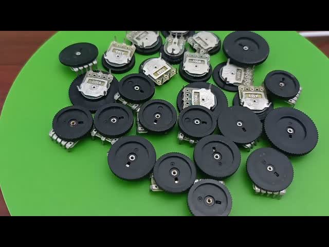 Potenciômetro de roda de discagem de 1K Ohm para controle de volume do interruptor de áudio estéreo 16x6mm