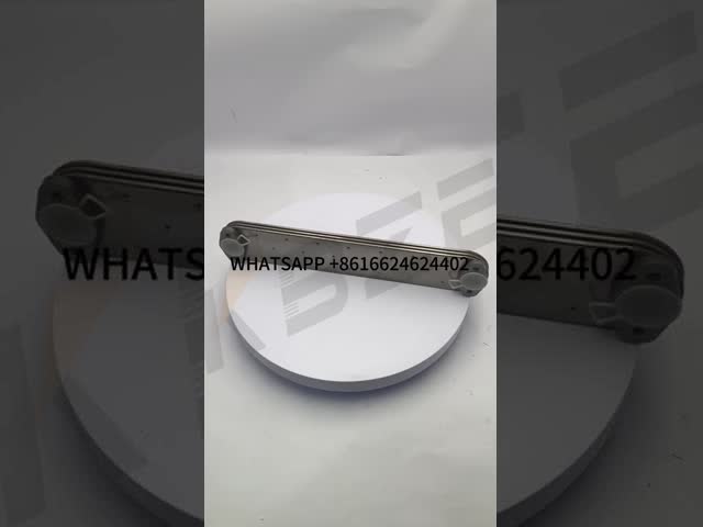コマツー 6D105 600-651-1411 エンジンオイルクーラーコア 3P FITS E200B PC200-2 PC200-3