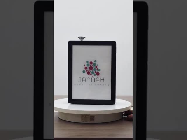 壁に装着されたブラックディフューザー 35dBN以下 オーダーメイドロゴ 65*15*14 Cm