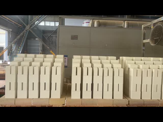 高温95% アル2O3 耐火レンガ 電気弧炉用 白色コロンドムレンガ