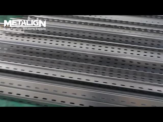 二重サイズ 水力切断ケーブルトレイ ロール 前 20m/min 急速な生産のために