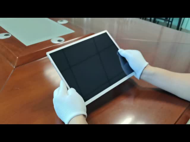 12.1-インチ 1024x768 ピクセル 性能の高い液晶ディスプレイパネル付き産業用LCDパネル 20ピンLVDSインターフェースと400ニット明るさ