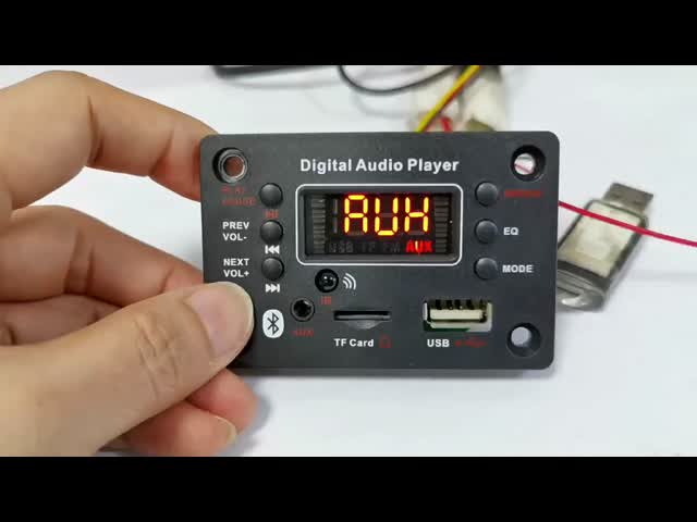 Автомобильные аудио аксессуары с функцией звукозаписывателя USB FM Radio Поддерживает использование WAV экрана Да