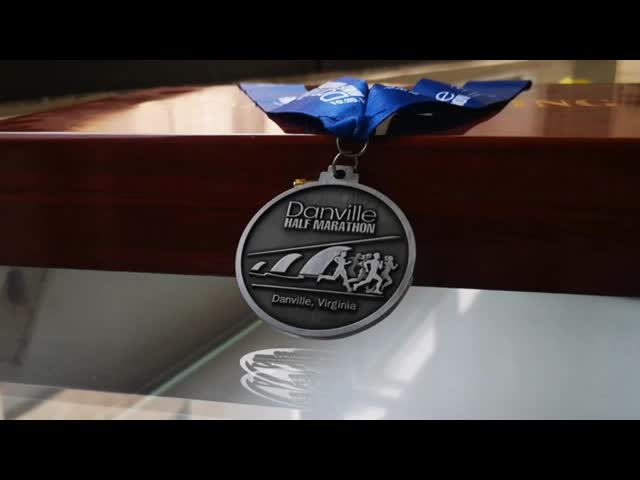 メタル アンティーク ダンヴィル 半マラソン ランニング メダル プリントされたサブライメーション ランヤード