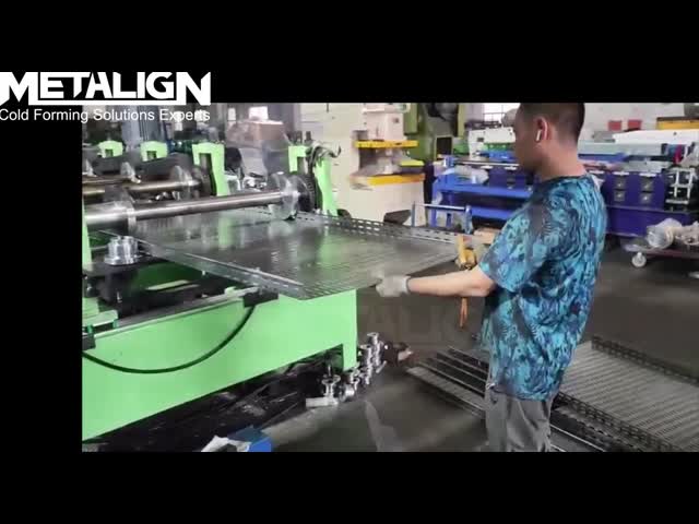 Rollo de bandeja de cable de metal de alta precisión con 16 estaciones y corte hidráulico El video